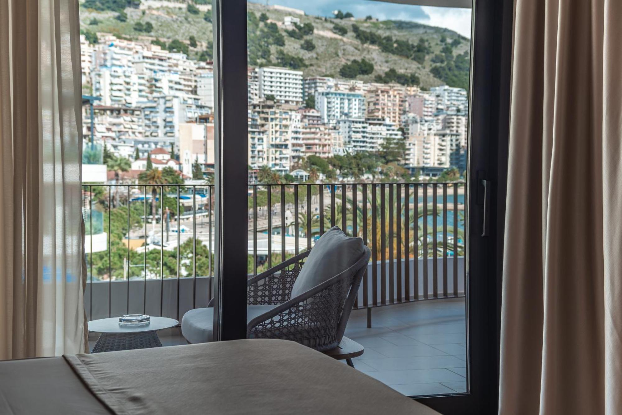 Hotel Vale Саранда Екстер'єр фото
